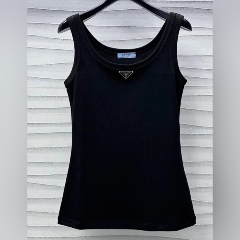 🎄Brand new Prada Black Tank Top